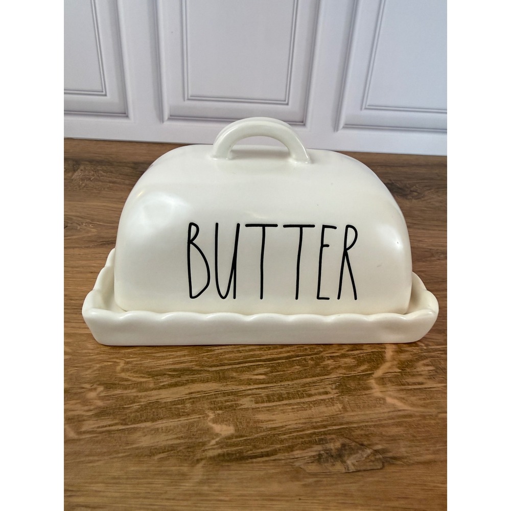 Rae Dunn‎ Matte White Ceramic Scalloped Butter Dish Artisan Collection Magenta